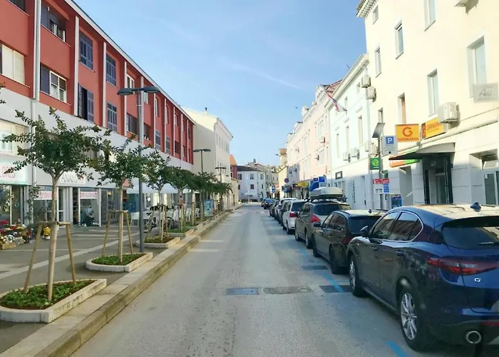 Apartman Grosse In Mit Grossem Garten Und Meerblick By Interhome *